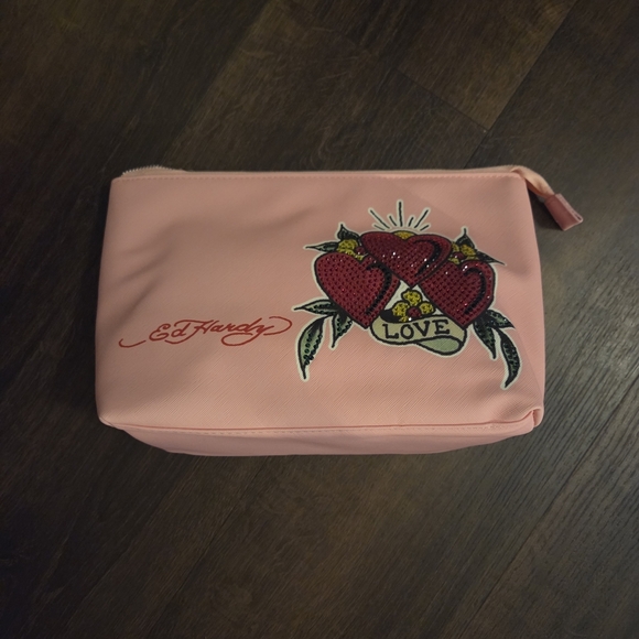NWT Y2K Ed Hardy Pink Heart Love Rhinestones Cosmetic/Makeup Bag - Picture 2 of 6